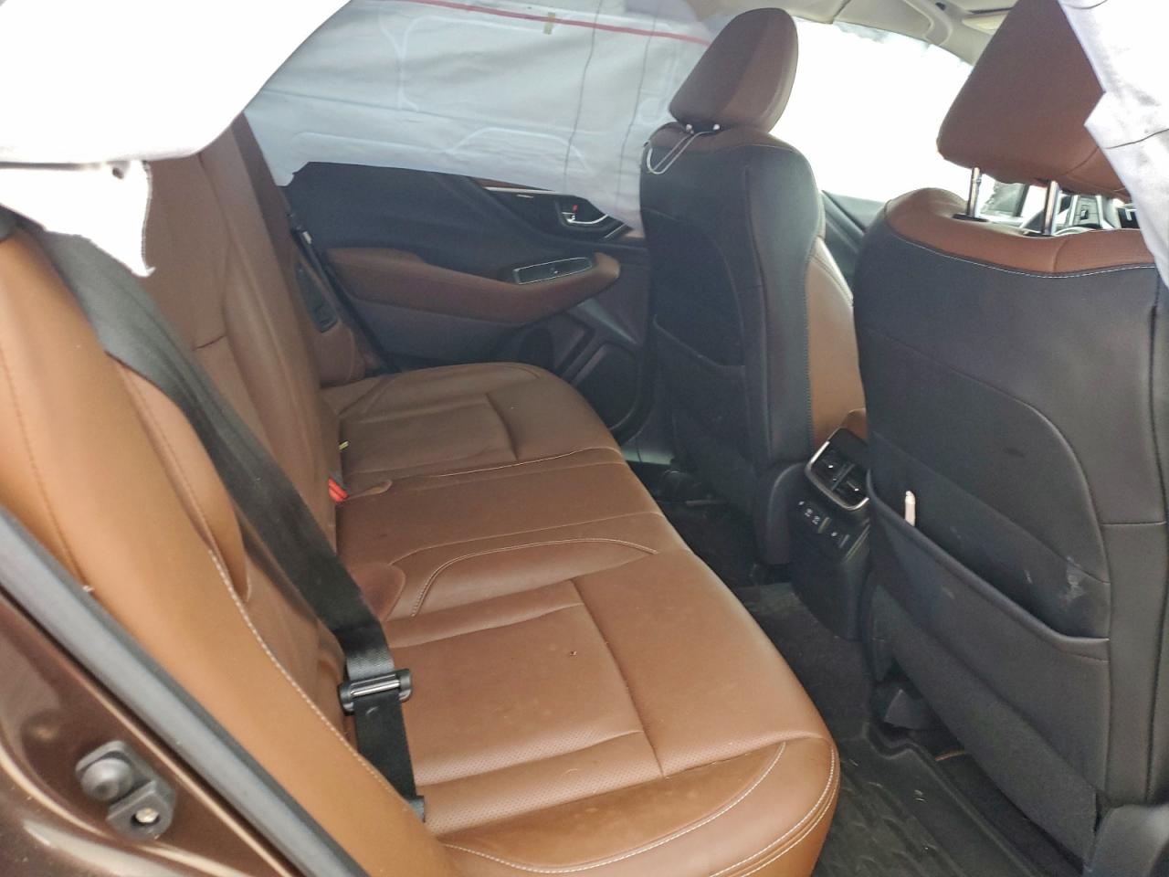 Subaru Outback Touring Image 11