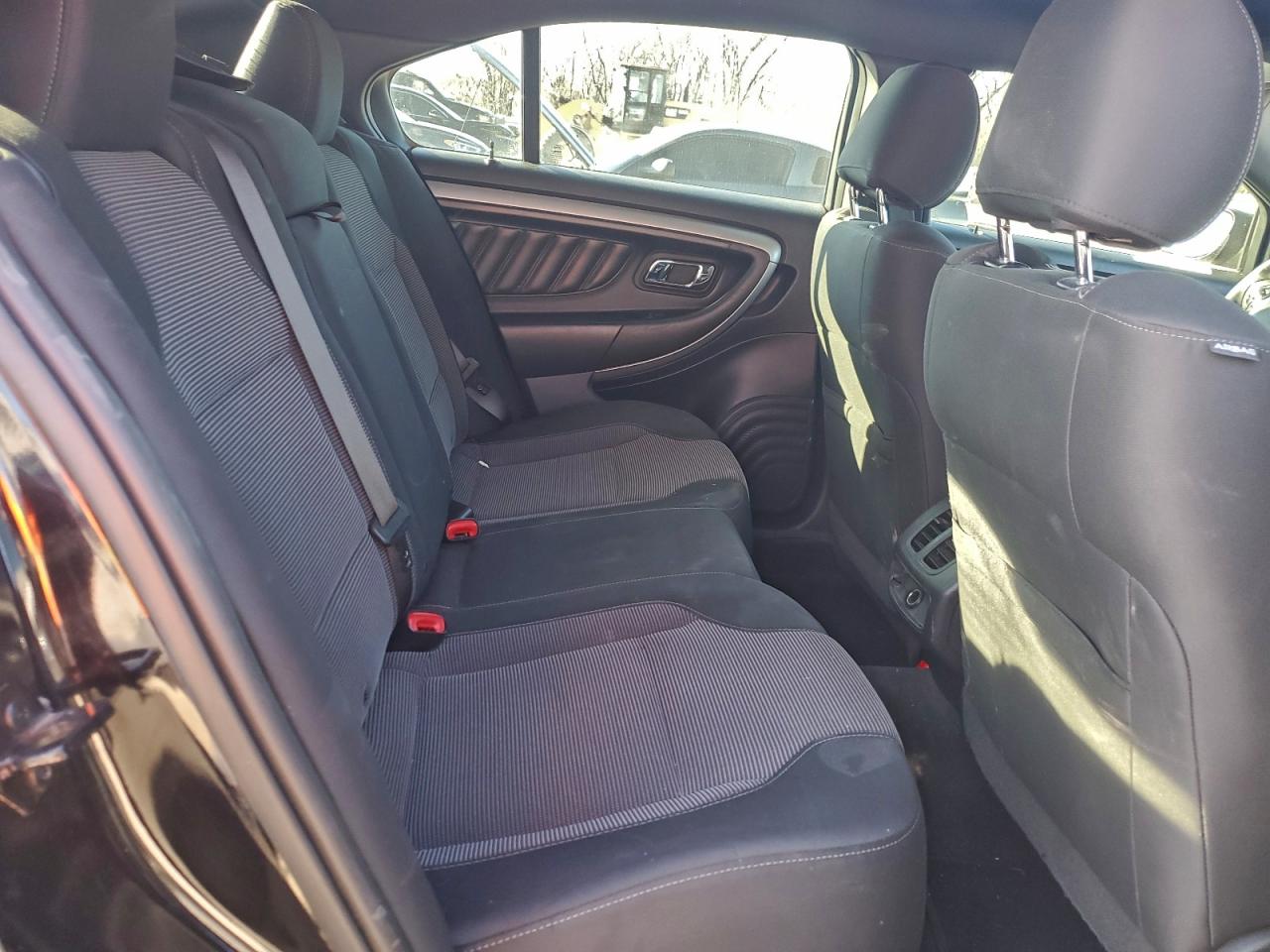 Ford Taurus Sel Image 11