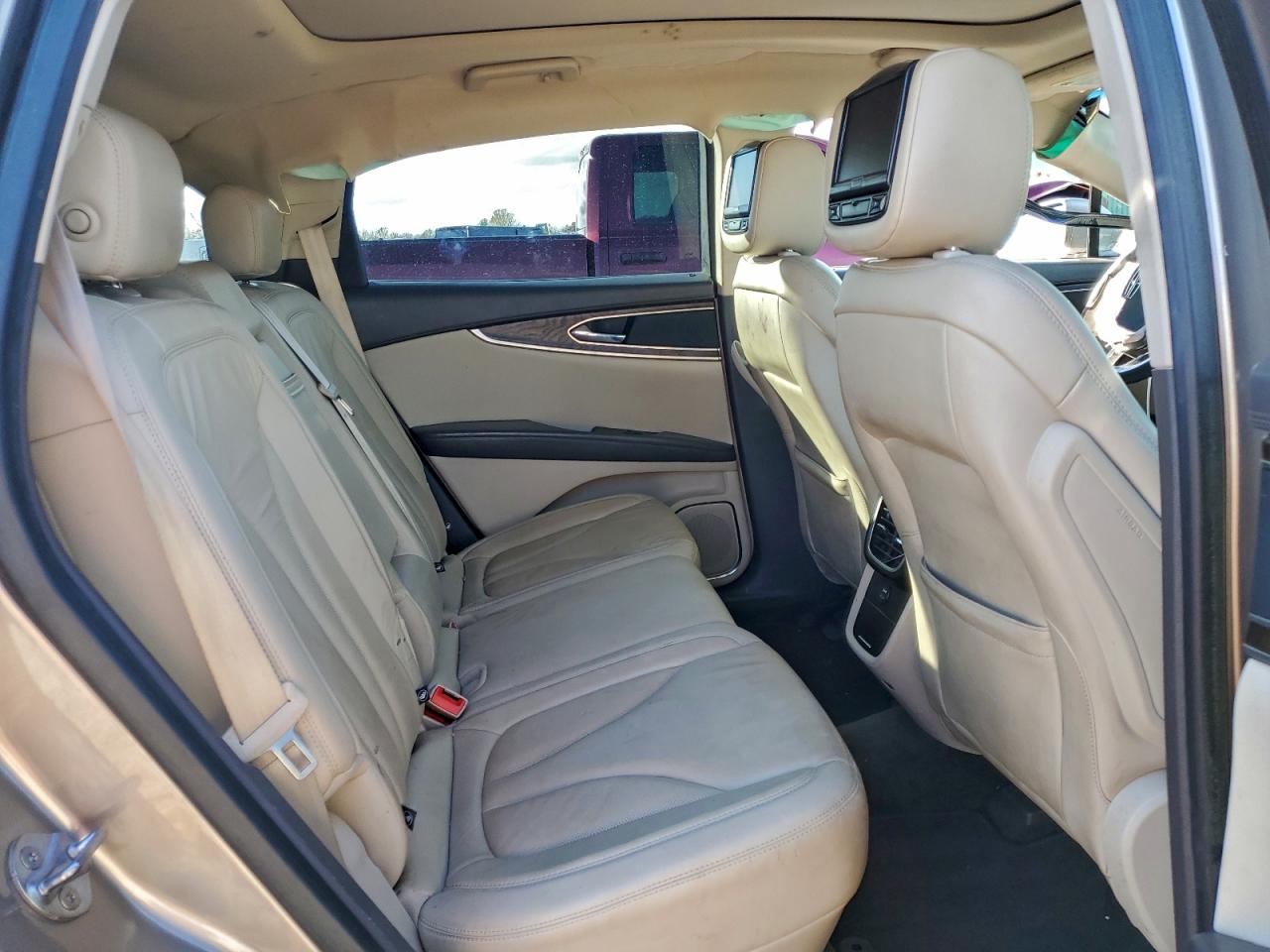 Lincoln MKX Select Image 10