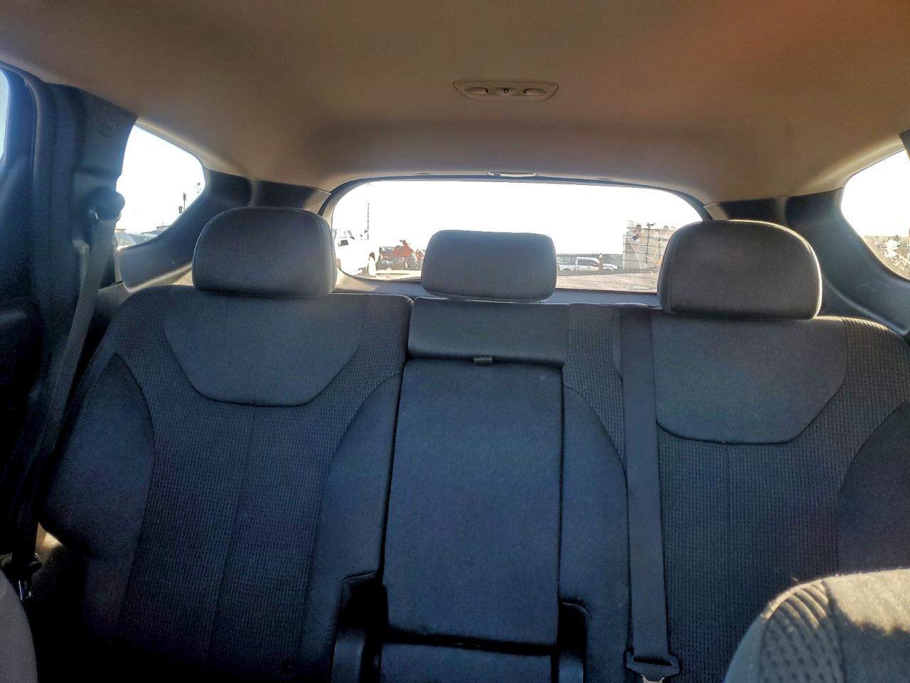 Hyundai SANTA FE Sel Image 8