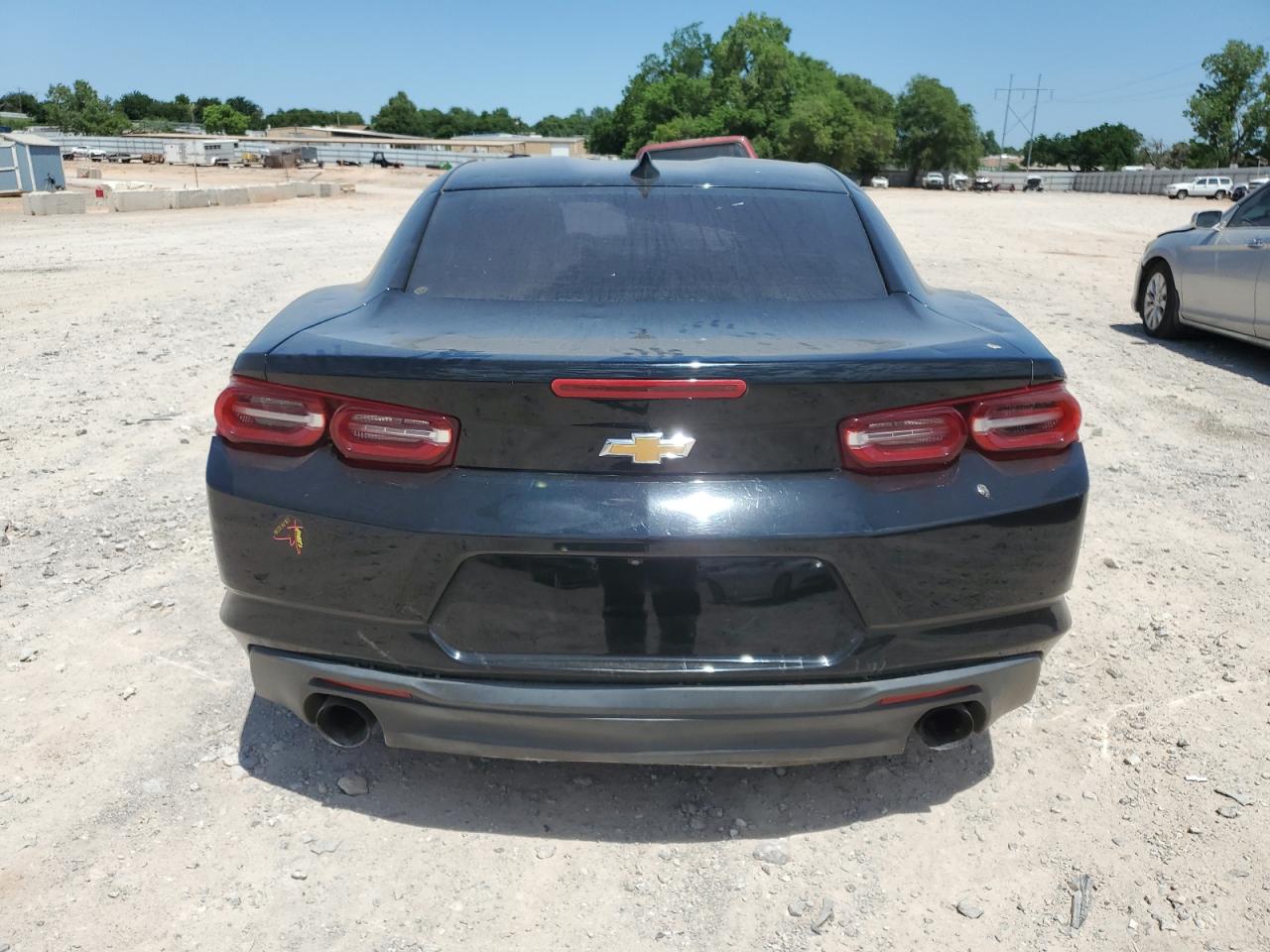 Chevrolet Camaro Ls Image 6