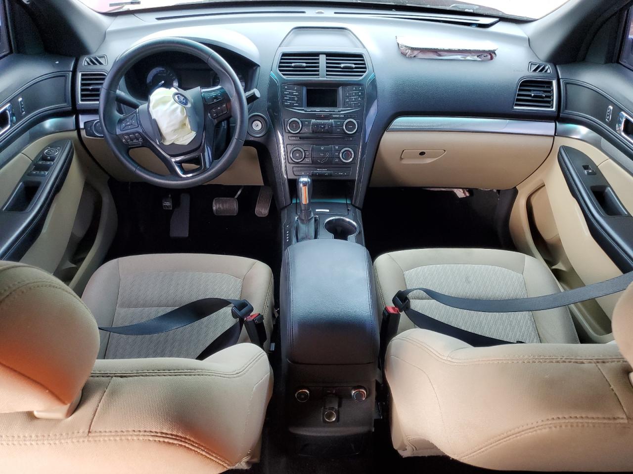 Ford Explorer Image 10