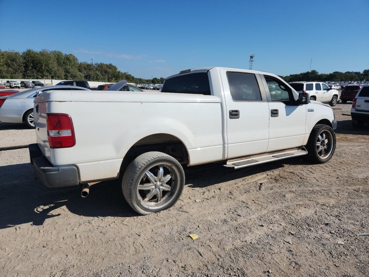 Ford F-150 Supercrew Image 8