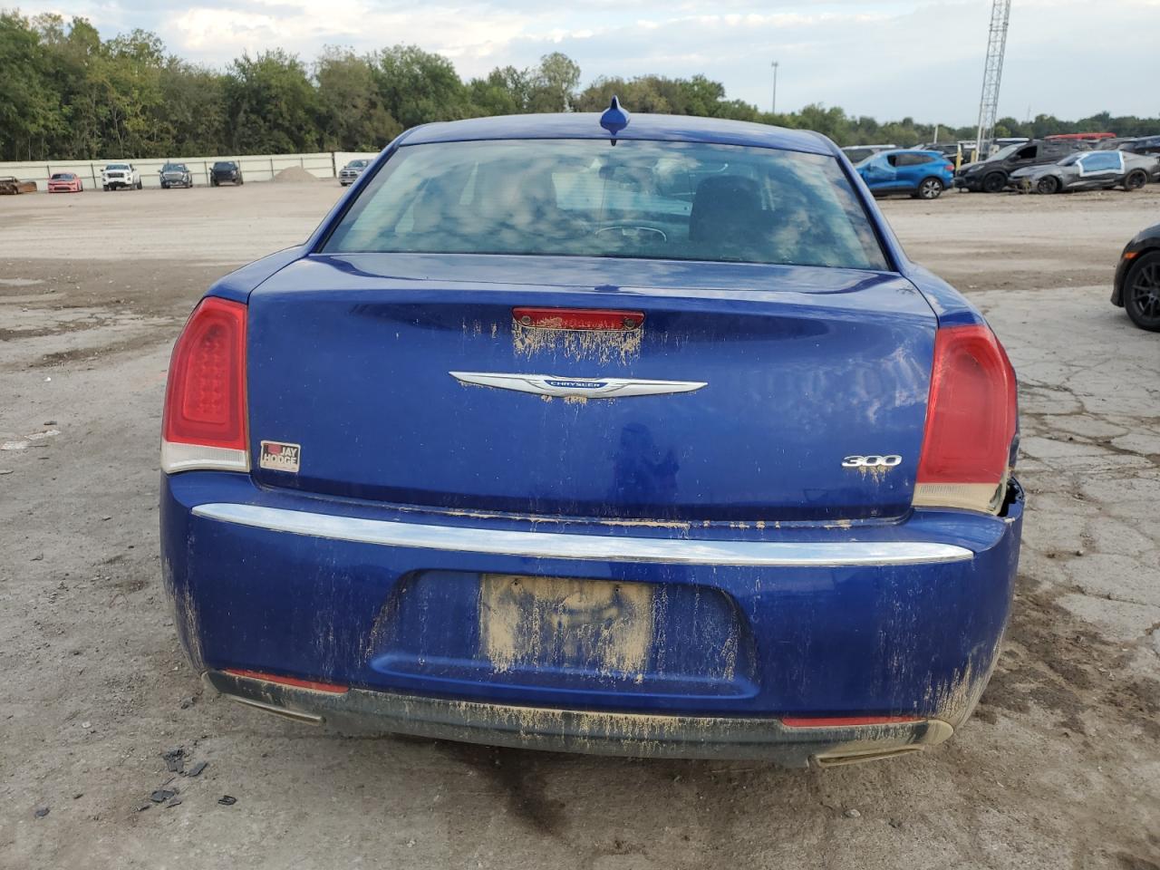 Chrysler 300 Touring Image 8