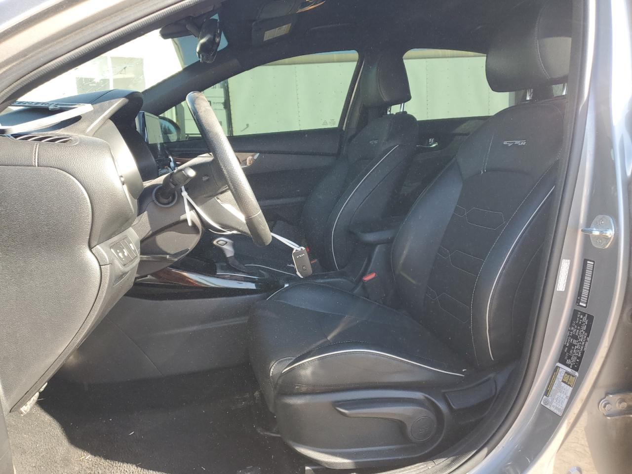 Kia Forte Gt Line Image 8