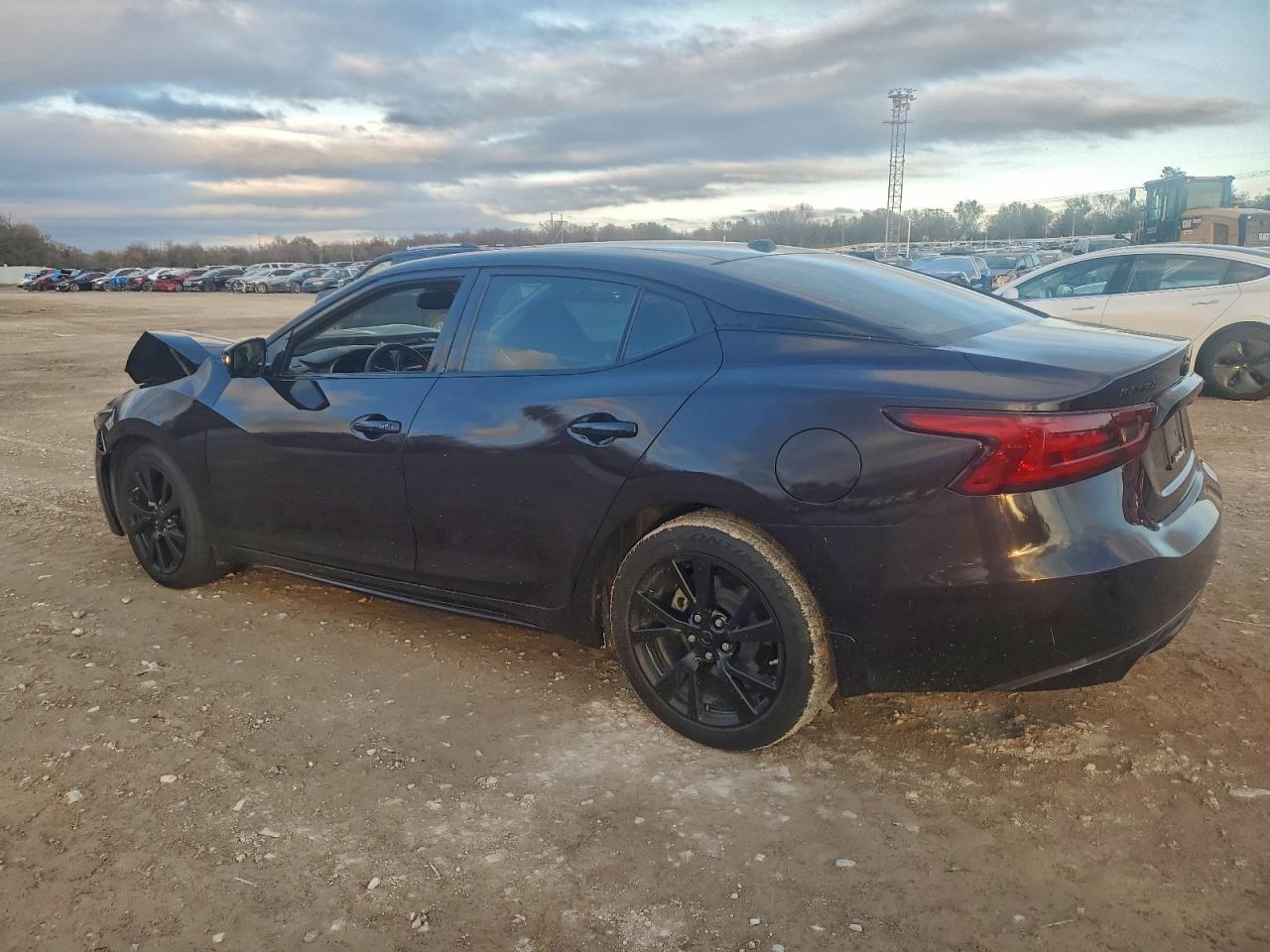 Nissan Maxima 3.5s Image 3