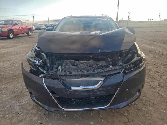 Nissan Maxima 3.5s Image 2