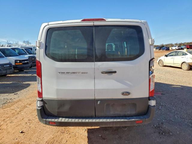 Ford Transit T-250 Image 10