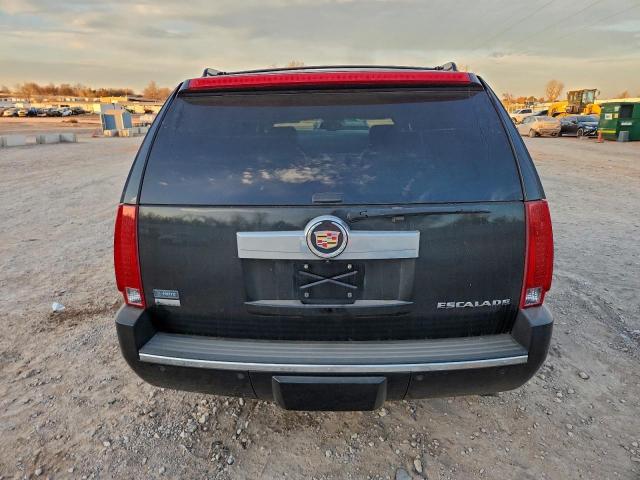 Cadillac Escalade Premium Image 5