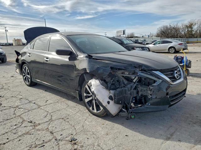 Nissan Altima 2.5 Image 5