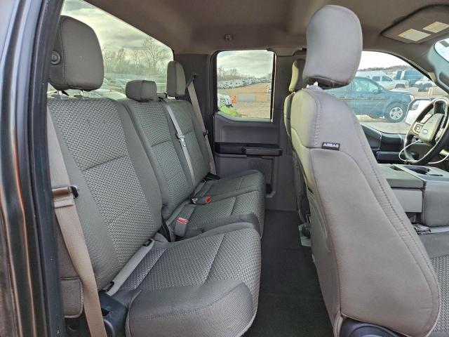 Ford F-150 Super Cab Image 12