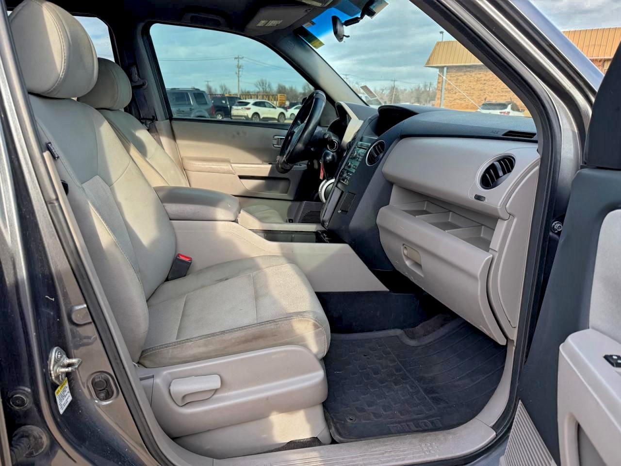 Honda Pilot Lx Image 9