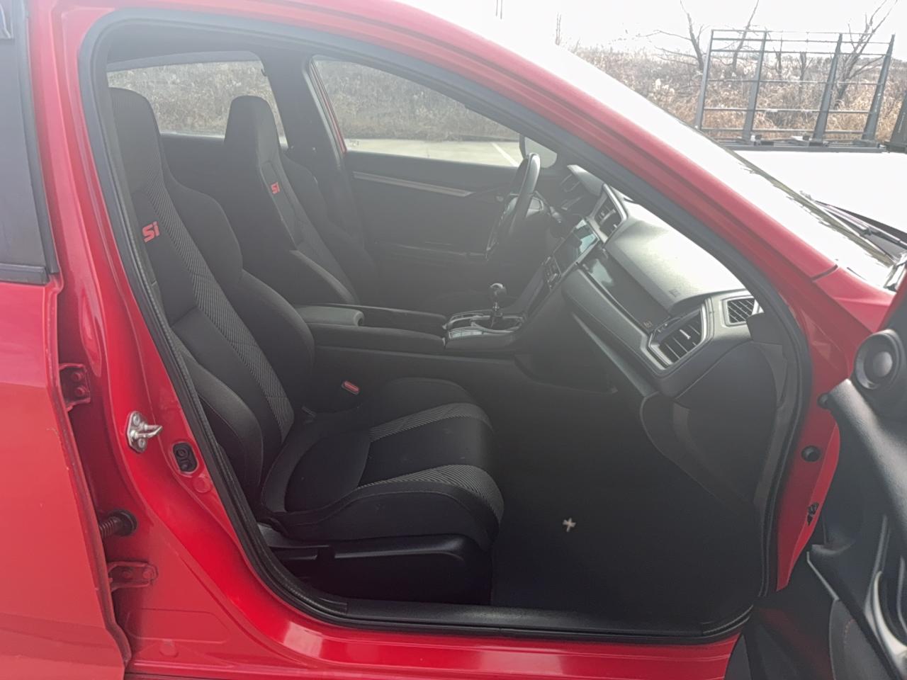 Honda Civic Si Image 9