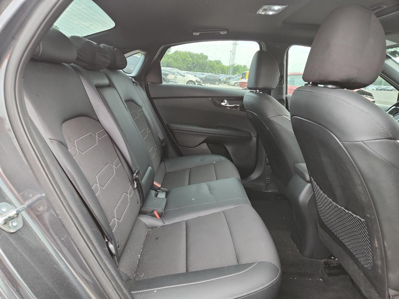 Kia Forte Gt Line Image 3