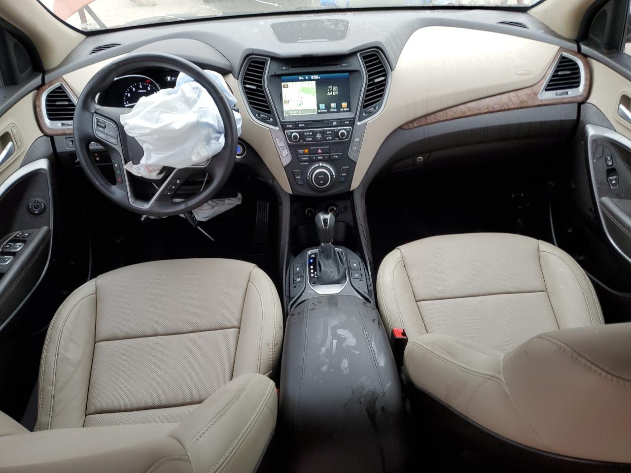 Hyundai SANTA FE Image 9