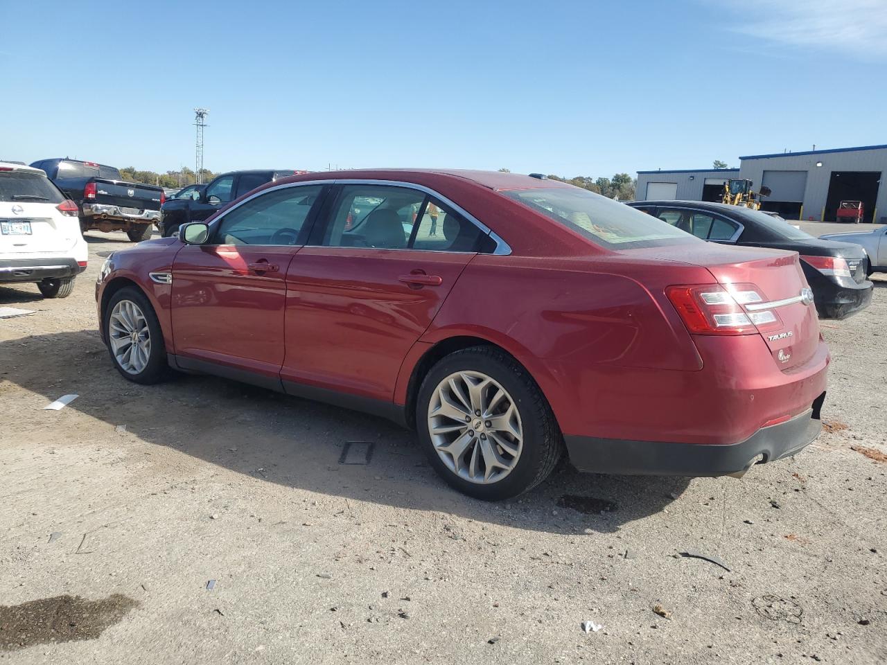 Ford Taurus Limited Image 12