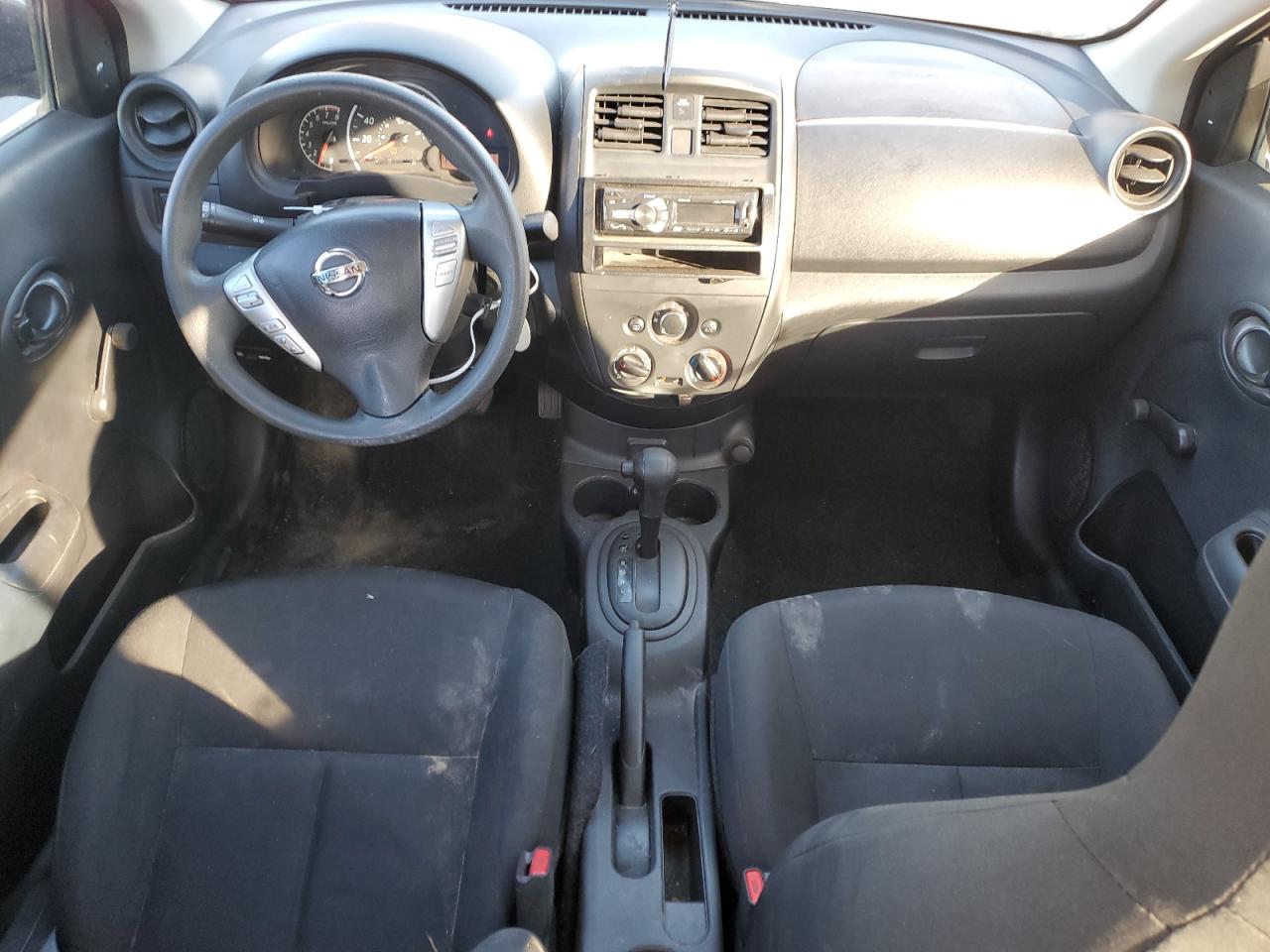 Nissan Versa S Image 10
