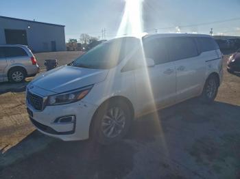  Salvage Kia Sedona