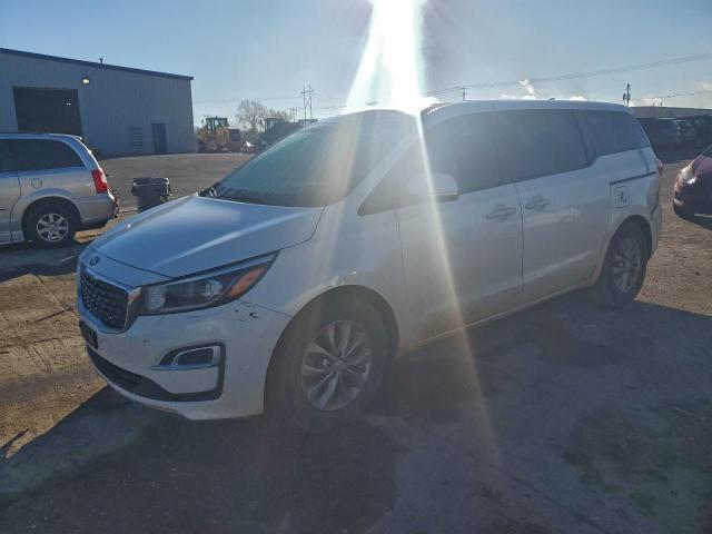  Salvage Kia Sedona