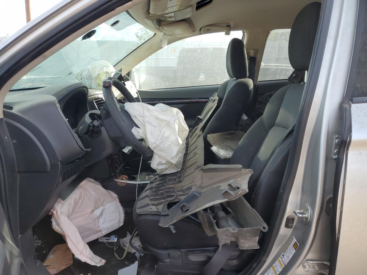 Mitsubishi Outlander Se Image 5