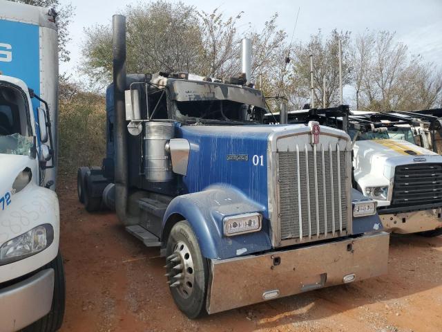  Salvage Kenworth W900