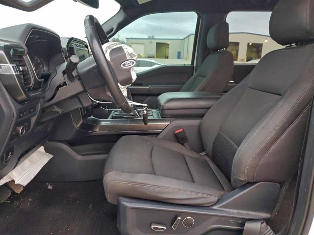 Ford F-150 Supercrew Image 6