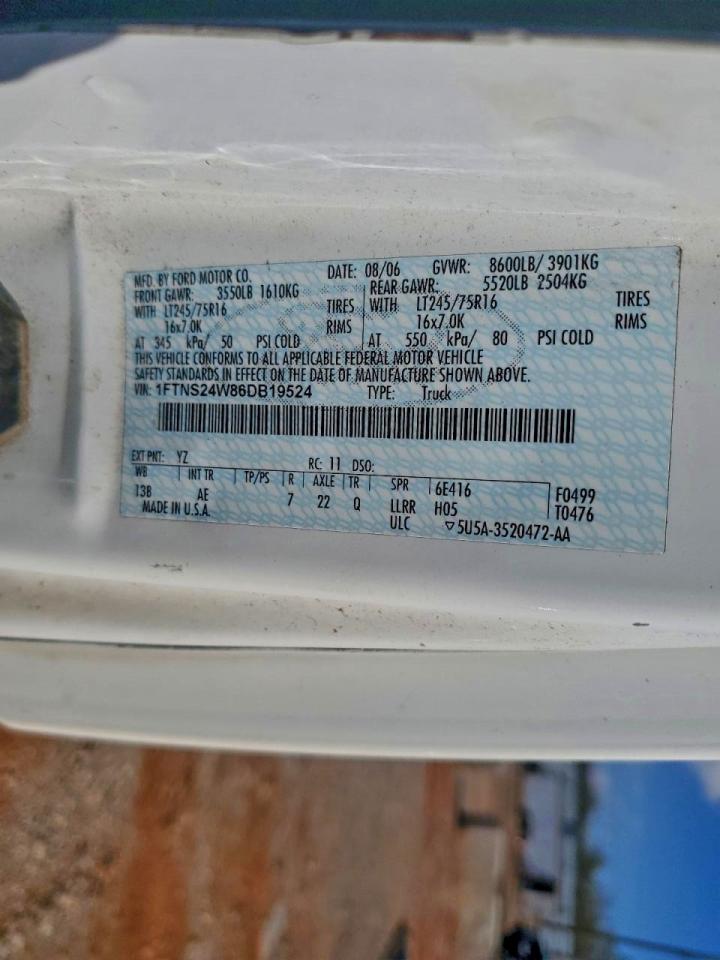 Ford E-250 E250 Van Image 5