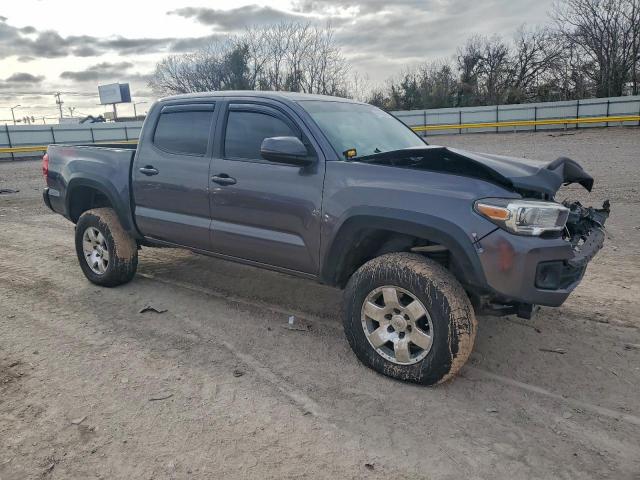 Toyota Tacoma Double Cab Image 7