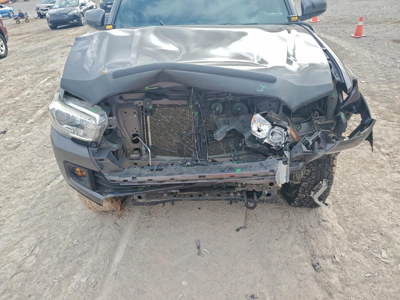 Toyota Tacoma Double Cab Image 9