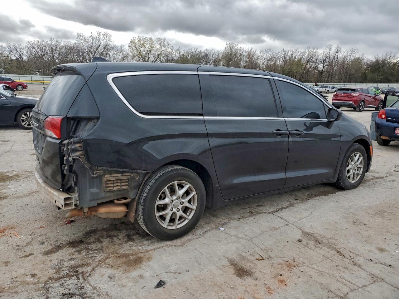 Chrysler Pacifica Lx Image 14