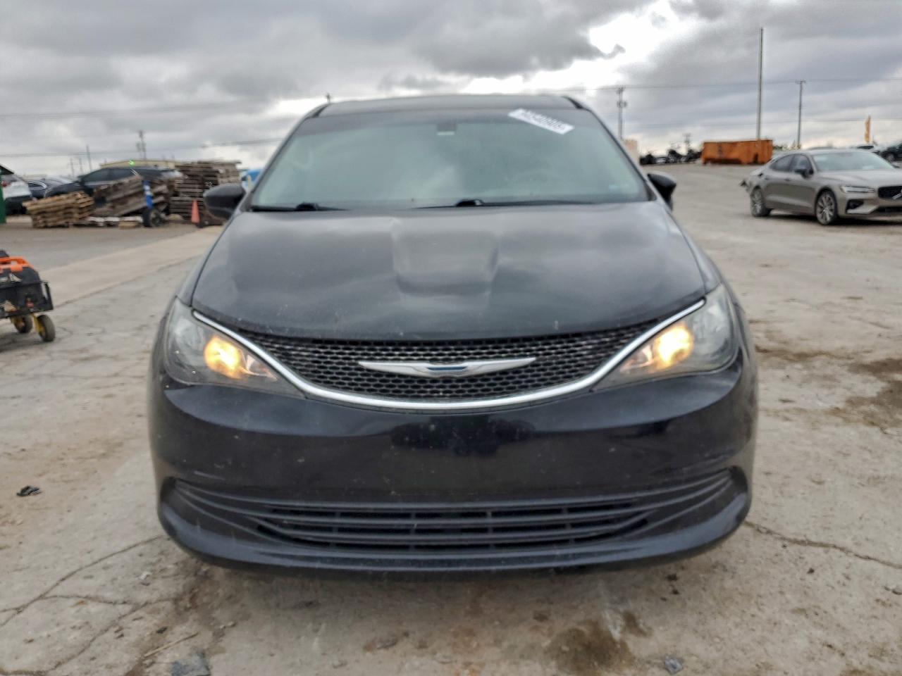 Chrysler Pacifica Lx Image 4