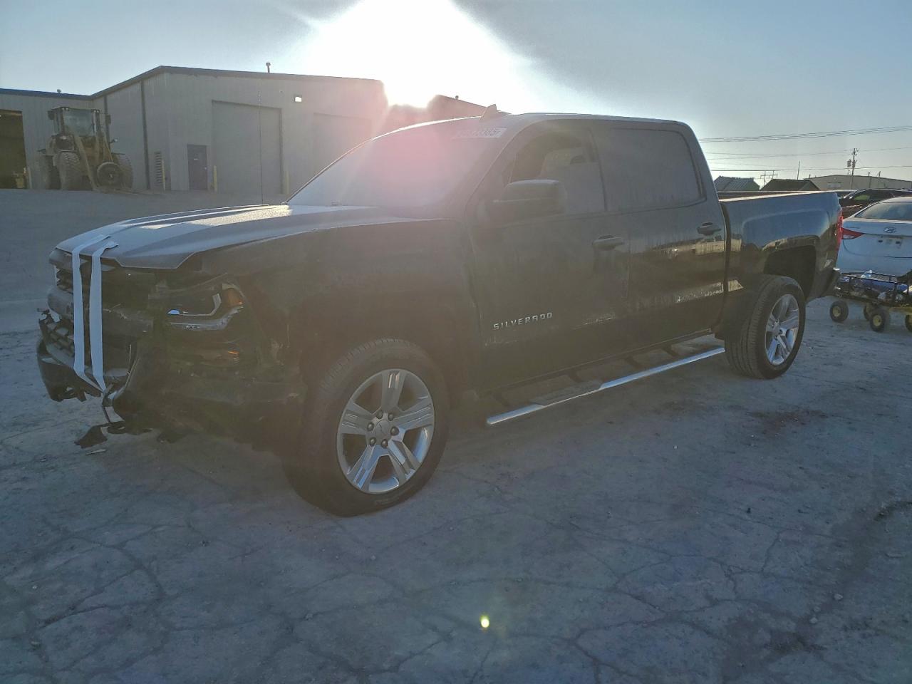 Chevrolet Silverado C1500 Custom Image 1