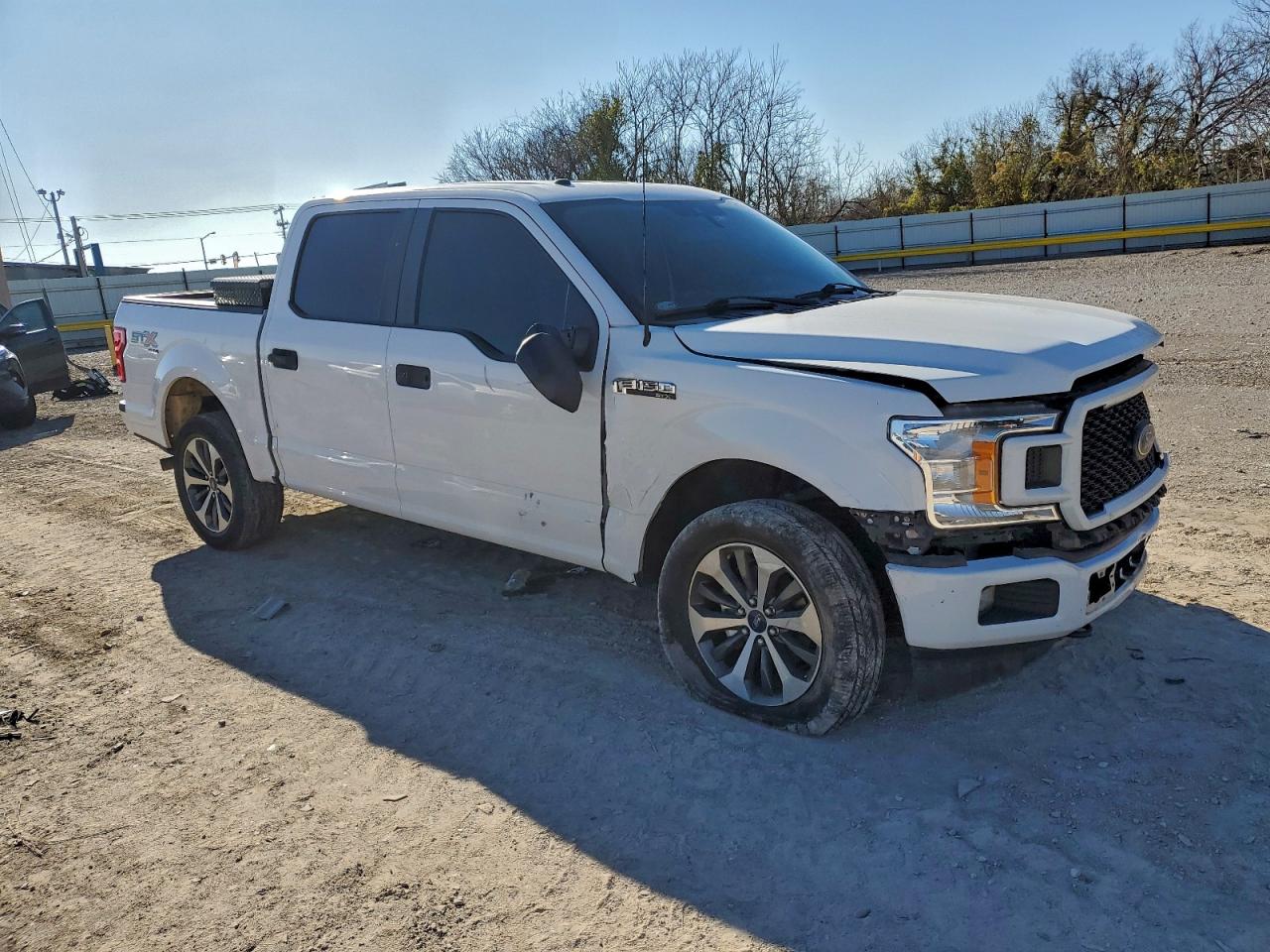 Ford F-150 Supercrew Image 6
