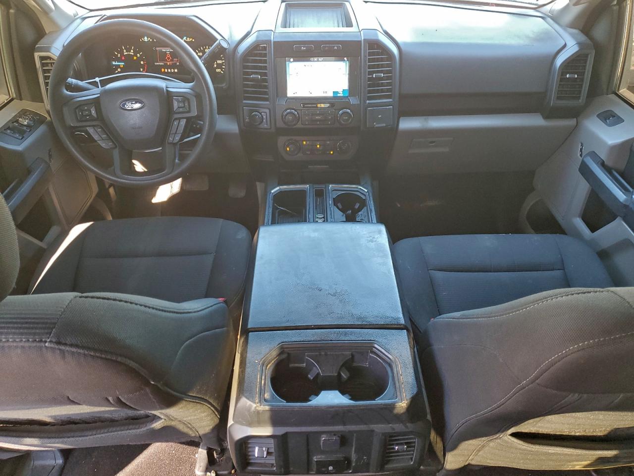 Ford F-150 Supercrew Image 10