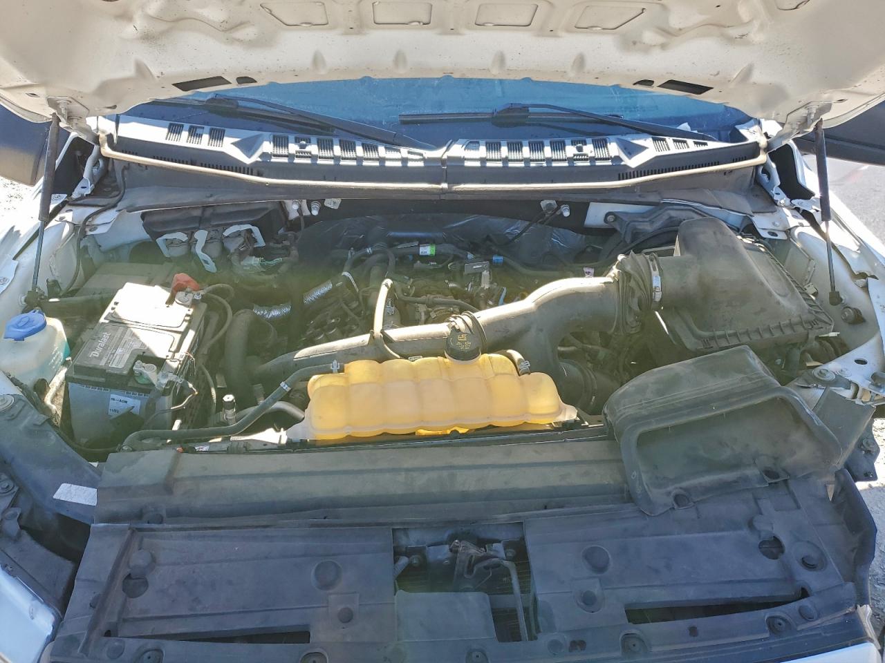 Ford F-150 Supercrew Image 7