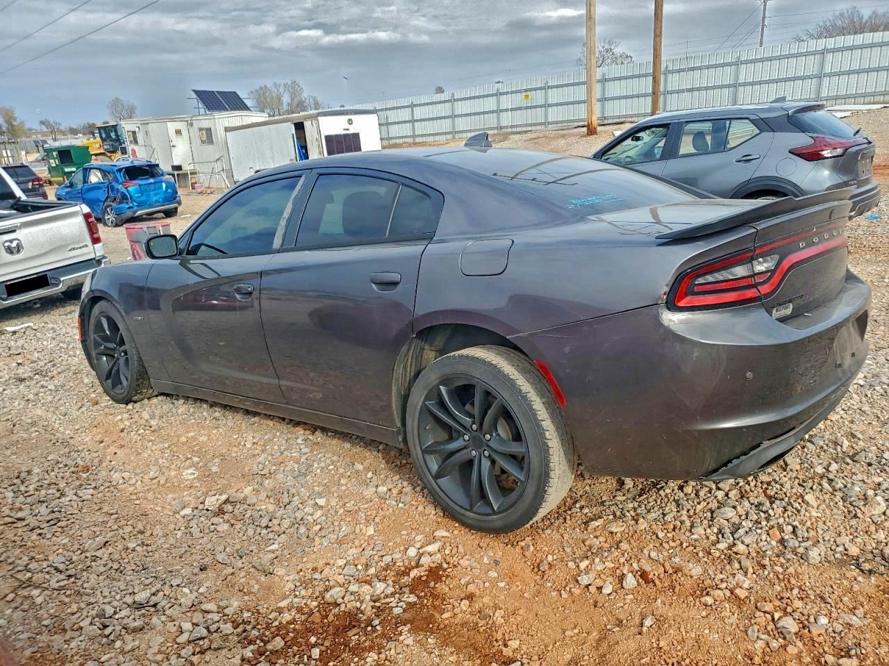 Dodge Charger R/t Image 5