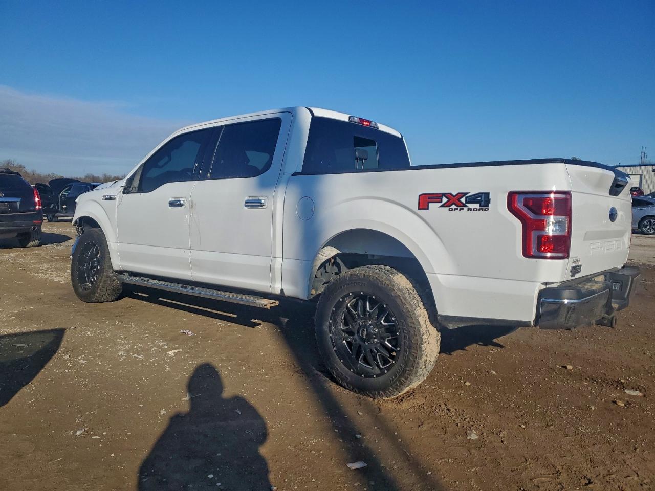 Ford F-150 Supercrew Image 3