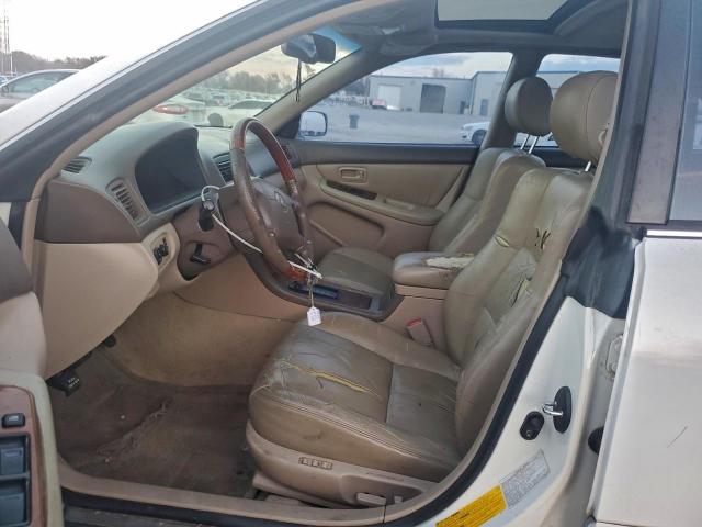 Lexus Es 300 Image 8