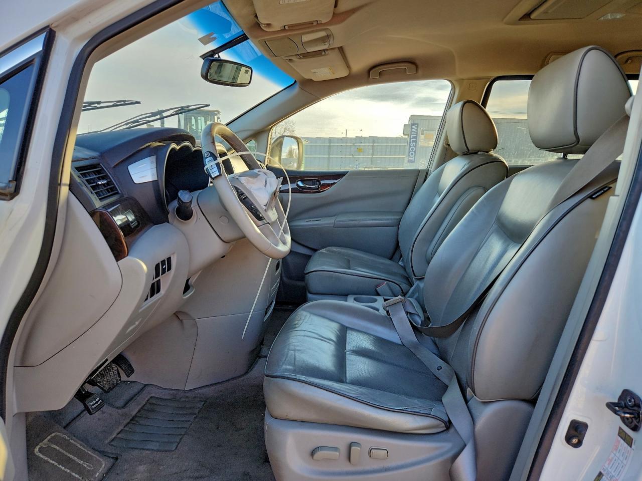 Nissan Quest S Image 5