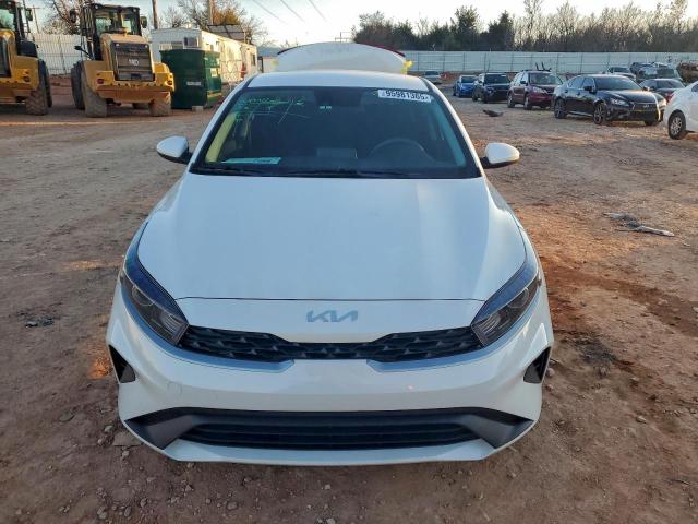 Kia Forte Lx Image 3