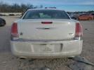 Chrysler 300 Limited Image 11