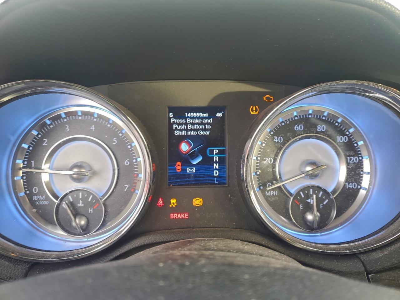 Chrysler 300 Limited Image 5