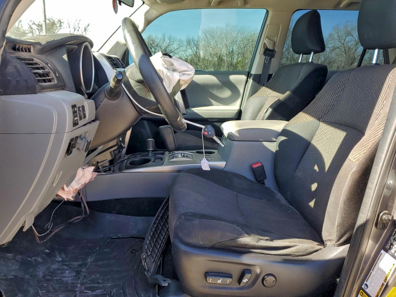 Toyota 4Runner Sr5 Image 12