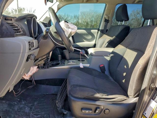 Toyota 4Runner Sr5 Image 12