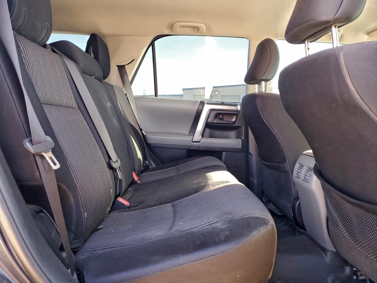 Toyota 4Runner Sr5 Image 5