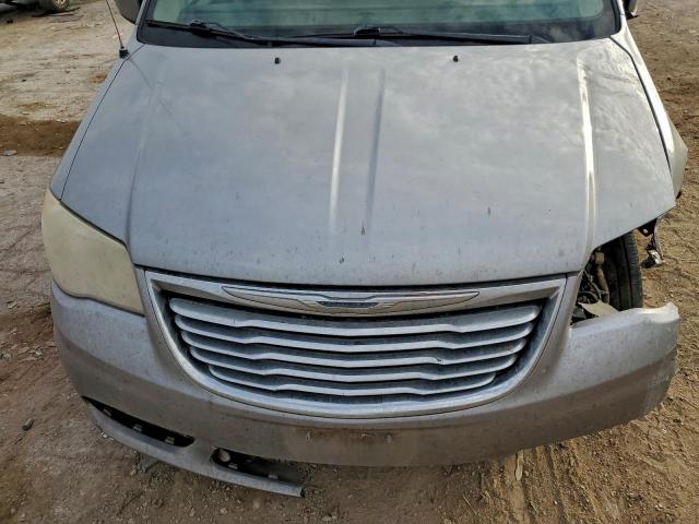 Chrysler Minivan Touring Image 13