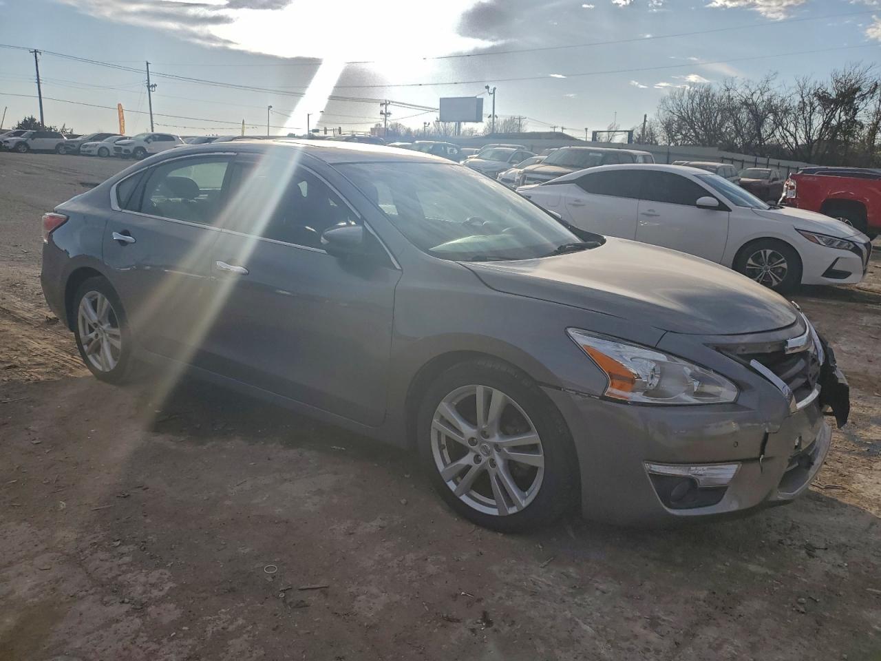 Nissan Altima 3.5s Image 10