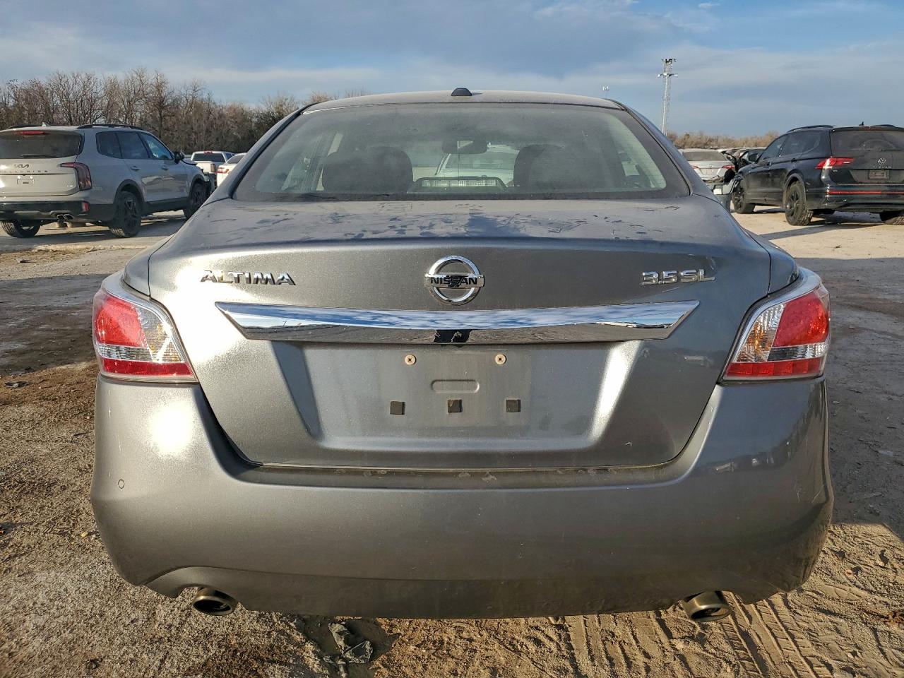 Nissan Altima 3.5s Image 9