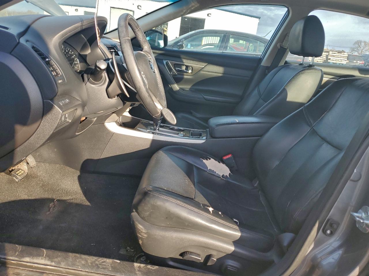 Nissan Altima 3.5s Image 3