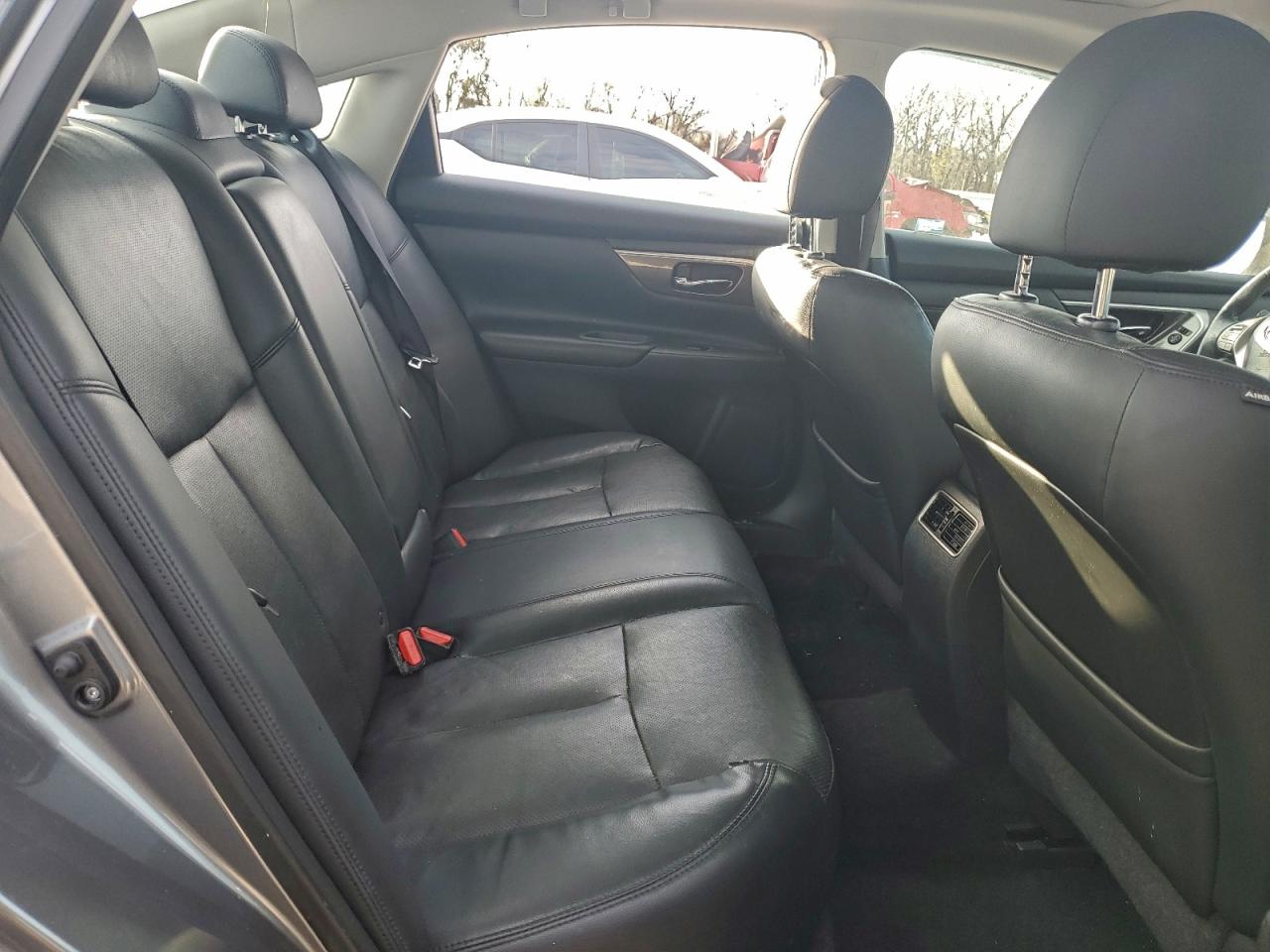 Nissan Altima 3.5s Image 6